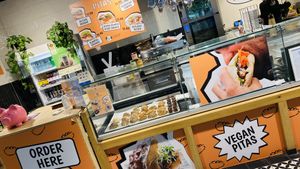 Super lecker und grosse Portionen   #Veganuary at Veganitas Pop Up- Bahnhofplatz  in Zurich