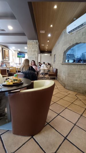  at Yokozo Sushi Lounge in Covilha