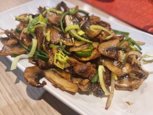  at Yokozo Sushi Lounge in Covilha