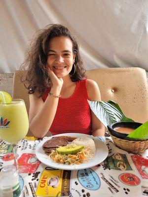 una vegana feliz at Berracas de la 13 in Medellin