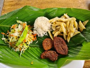 veggie plate at Berracas de la 13 in Medellin