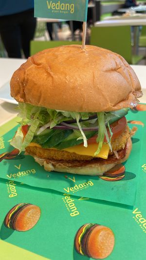   at Vedang - green burger | Skyline Plaza in Frankfurt