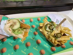 Wrap + Chili Fries 12€ (Menu +0.4€)  at Vedang - green burger | Skyline Plaza in Frankfurt
