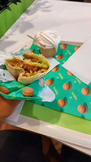  at Vedang - green burger | Skyline Plaza in Frankfurt