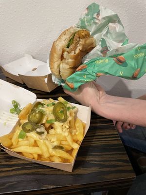 Chili cheese fries + angry chickn burger   at Vedang - green burger | Skyline Plaza in Frankfurt