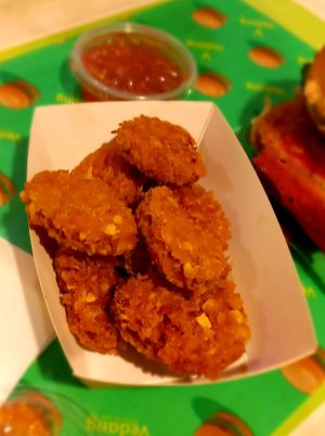 Chicken nuggets at Vedang - green burger | Skyline Plaza in Frankfurt