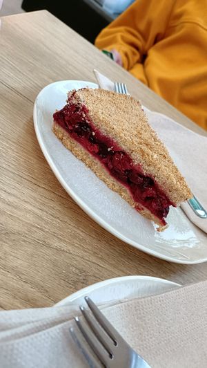 Cherry pie at Mamafood in Prague