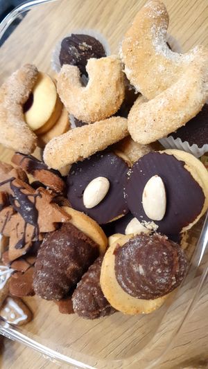 christmas cookies at Mamafood in Prague