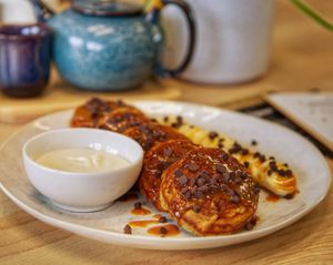 Pancakes with salted caramel and banana at Mamafood in Prague