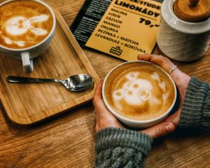  at Mamafood in Prague