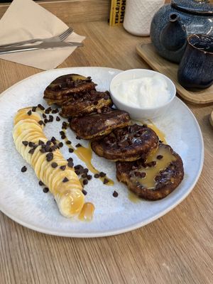 Caramel pancakes  at Mamafood in Prague
