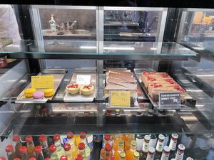 Desert options  at Mamafood in Prague