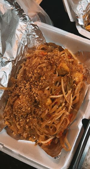 tofu pad thai at Paya Thai Curry in Nokomis