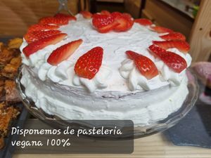 Red velvet vegana at Veggie Sue's in Salamanca