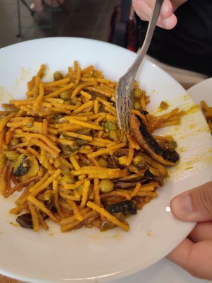 Fideuá 3,50€ at Veggie Sue's in Salamanca