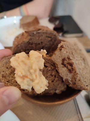 Most amazing bread for free at Veggie Sue's in Salamanca