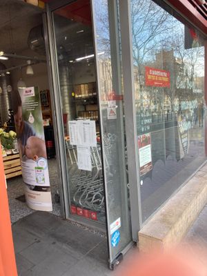  at Naturalia - 20 La Canebière in Marseille