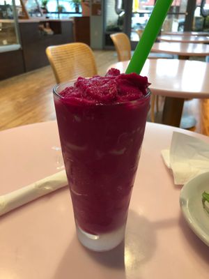 Eye of the dragon smoothie at Sunny's in Bentonville