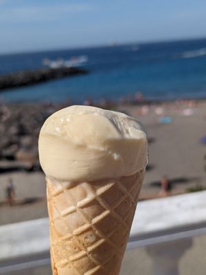 Vegan sugar free vanilla #Veganuary at Gelato Fortuna in Tenerife