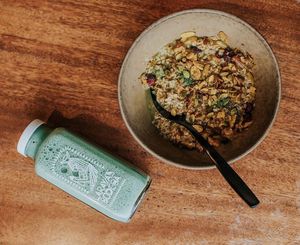 Desert Mermaid + Superfood Oatmeal at LaRayia's Bodega in Atlanta
