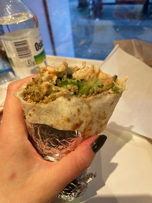 Falafel wrap w hummus at S'wich in Trondheim