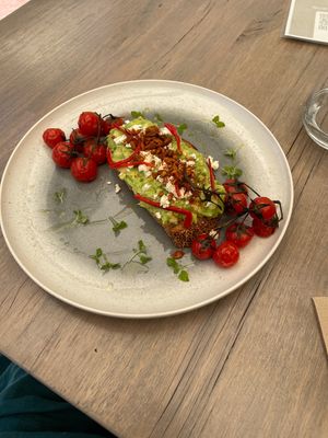 Lovely smashed avo on locally made sourdough bread at Aroma in Metung