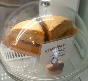cake at OhNew's in Bucheon