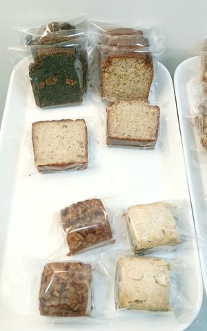 cakes at Dear Vegan Bakery in Bucheon