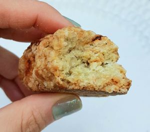 Savory scone with basil, dried tomatoes and vegan cheese #Veganuary at Dear Vegan Bakery in Bucheon