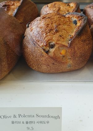 olive polenta at Nuit Blanche in Seoul