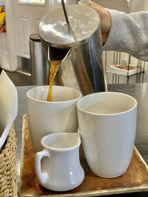 French press coffee at delisheeeYo in Hilton Head Island