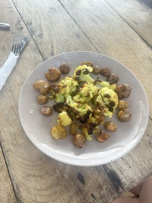 wouldn‘t even be 9€ in europe tbh  at THE SLOW in Mirissa