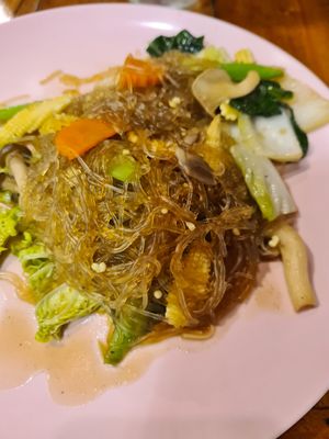 Stir fried noodles at Railay Family Restaurant in Krabi