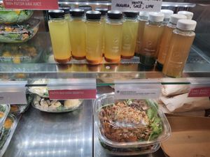 Juices at Base V Juicery in Milan