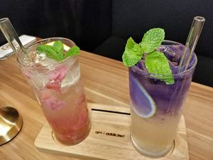 Strawberry Chung Ade (Soda drink), & Blue Lemon Ade at Am I Addicted in Central Singapore