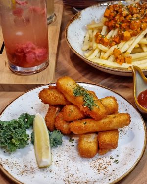 5 at Am I Addicted in Central Singapore