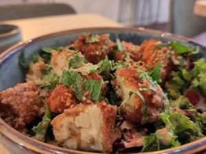 cauliflower and kale "veggie" bowl at Komo Bowl in Brussels