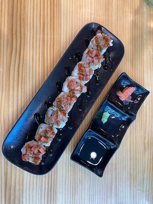Uramakis spicy “tuna"  at TOFU Girona in Girona