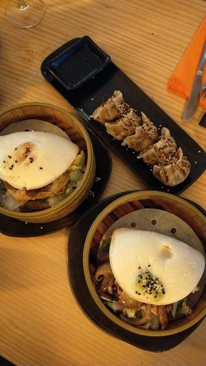 baos and vegan gyozas at TOFU Girona in Girona