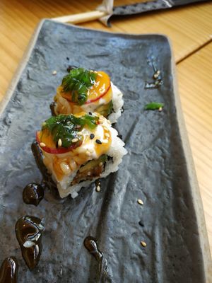 No chicken uramaki at TOFU Girona in Girona