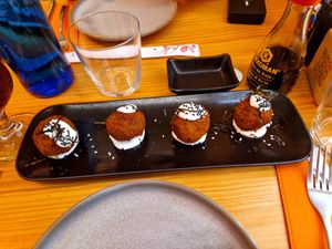  at TOFU Girona in Girona