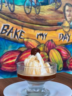 El cafe es totalmente delicioso! at Casa de Ciclistas in Guatape