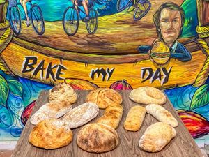 Variedad de panes artesanales at Casa de Ciclistas in Guatape