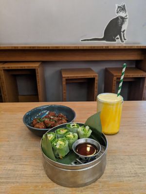 bbq cauliflower, mango summer rolls, mango lassi at LaVietnamita in Barcelona
