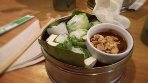 Rice rolls with Tofu and peanut suace at LaVietnamita in Barcelona