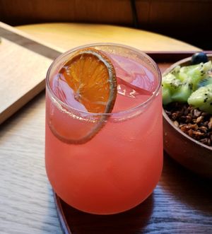 Sunset ade (grapefruit & peach) at Vegan Mama in Seoul