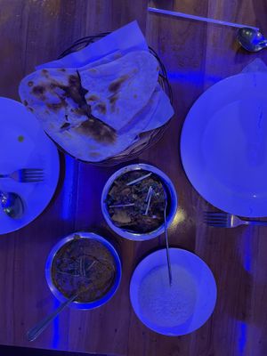 Two more Curries (sorry for the bad light) at Kohinoor in Krabi