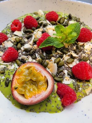 Matcha smoothie bowl at White Pine - Seven Dials in London