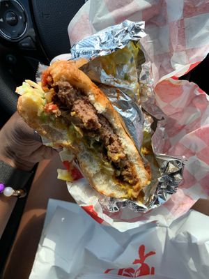 Tabassco burger (slaw, cheese, chilli, and mustard) at Romeo's Vegan Burgers in Charlotte