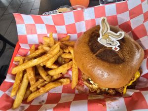"Tobacco Road" with fries 🍟 at Romeo's Vegan Burgers in Charlotte